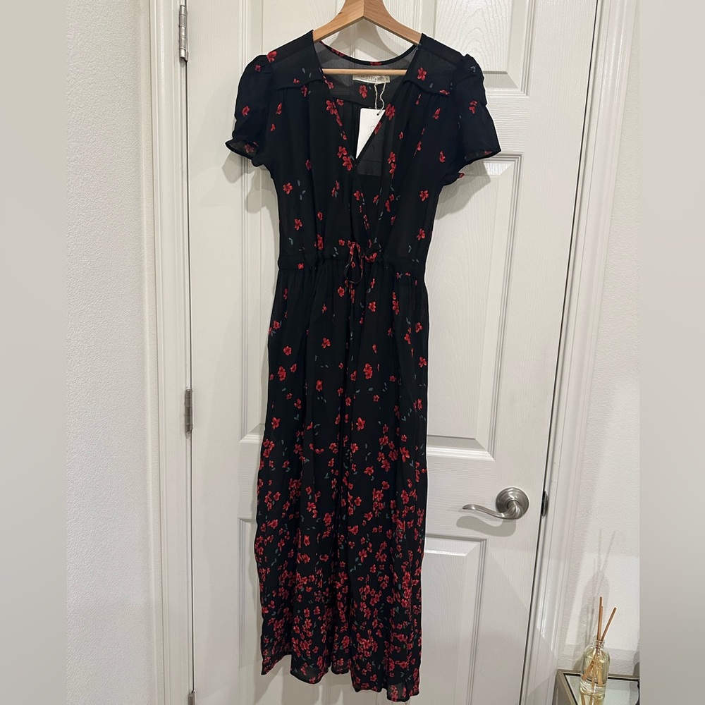 Short Sleeve Maxi Black And Red Flower Dress